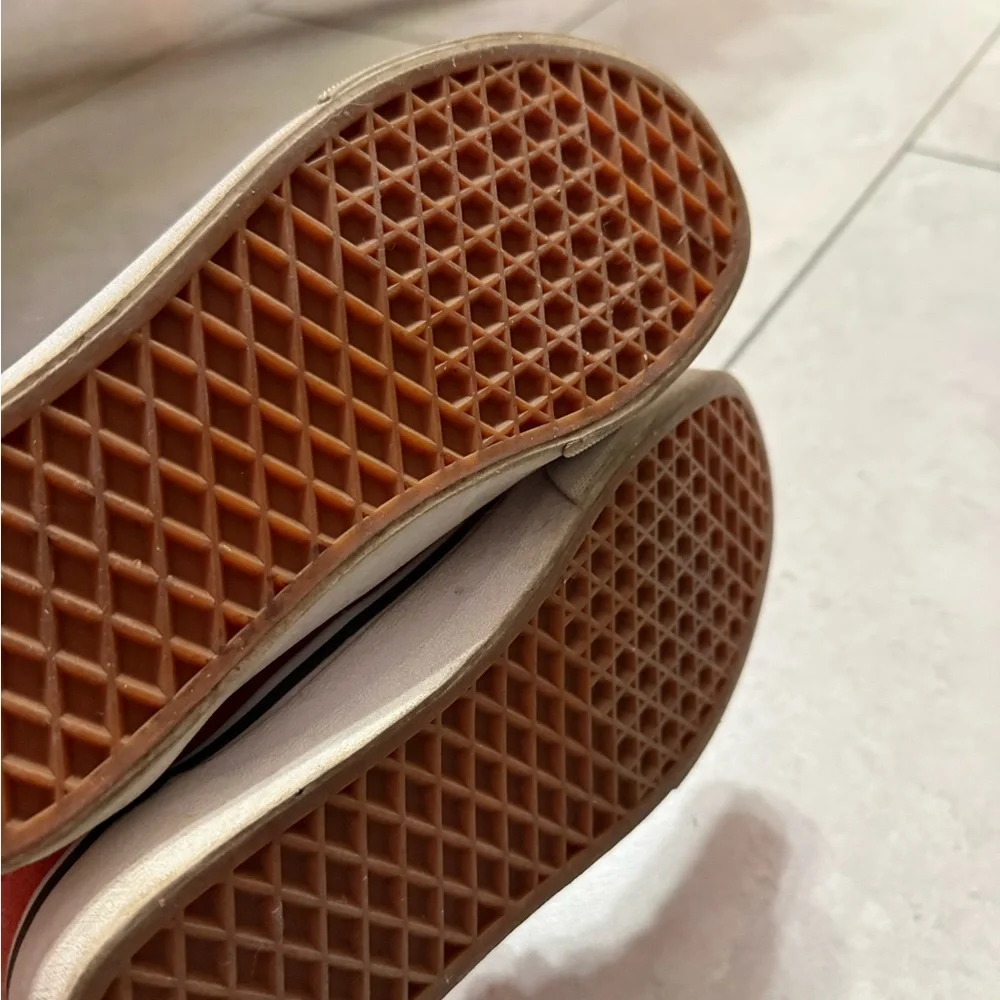 Vans Red and White Women's Sneakers - Picture 3 of 3